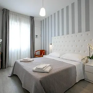*** Hotel La Perla Italia